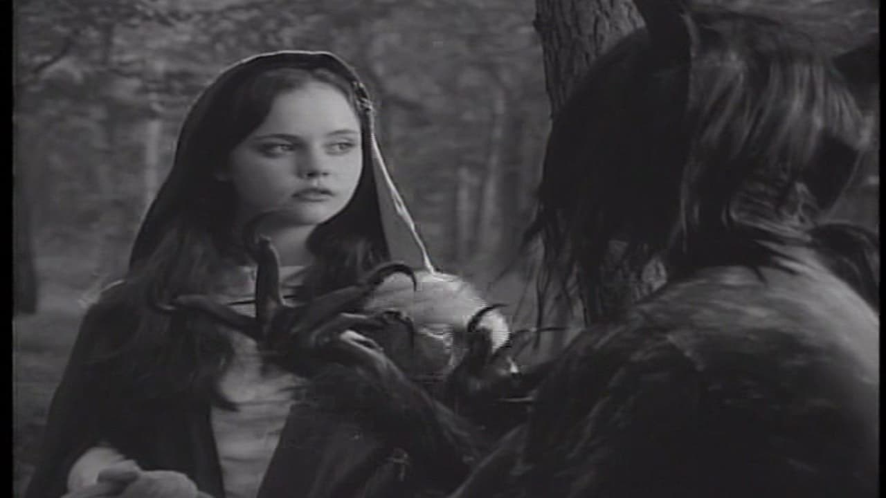 Foto de LITTLE RED RIDING HOOD