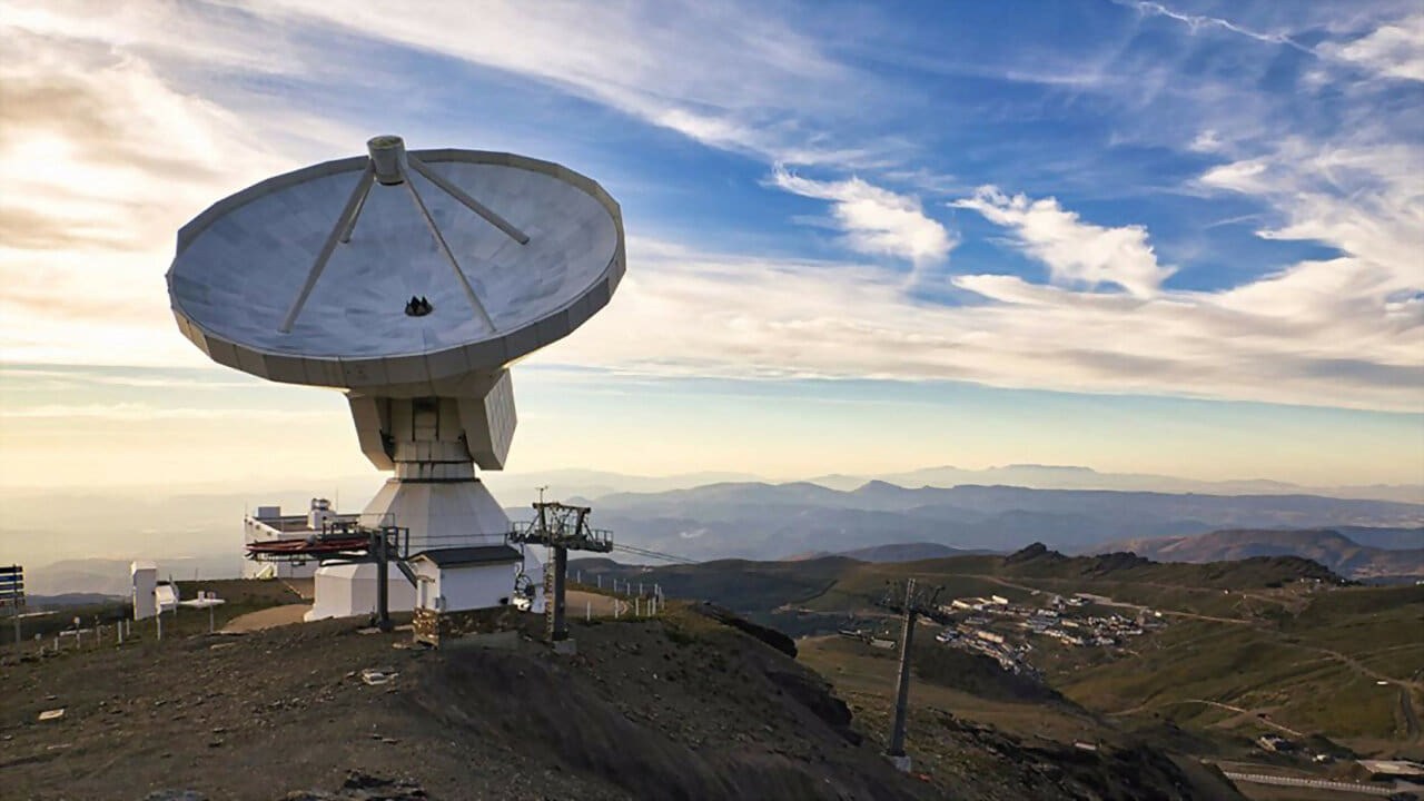 Foto de MÁS ALLÁ DE LAS ESTRELLAS. FOTOGRAFIANDO UN AGUJERO NEGRO