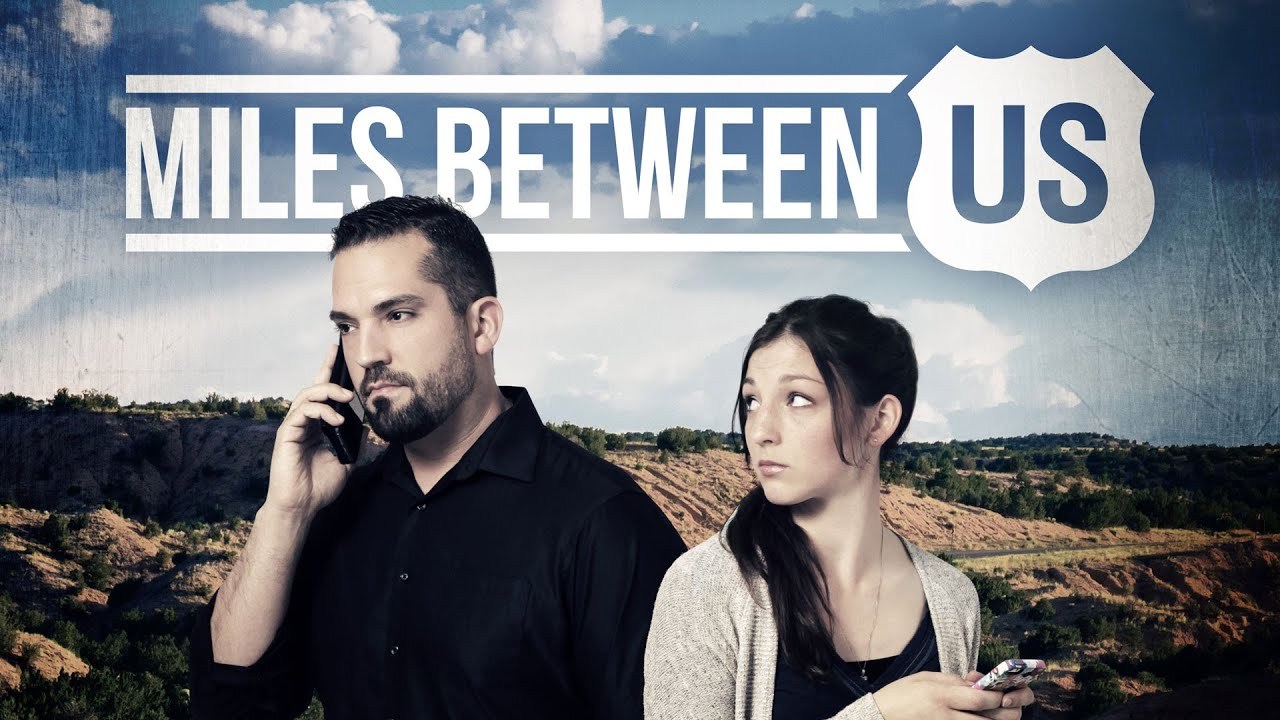 Foto de MILES BETWEEN US