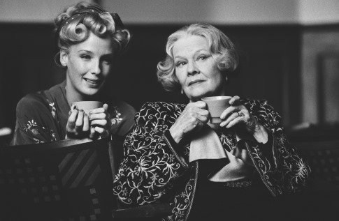Foto de MRS. HENDERSON PRESENTA