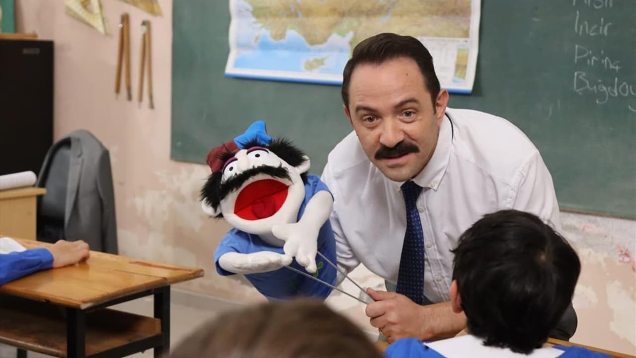 Foto de ÖGRETMEN (EL PROFESOR)