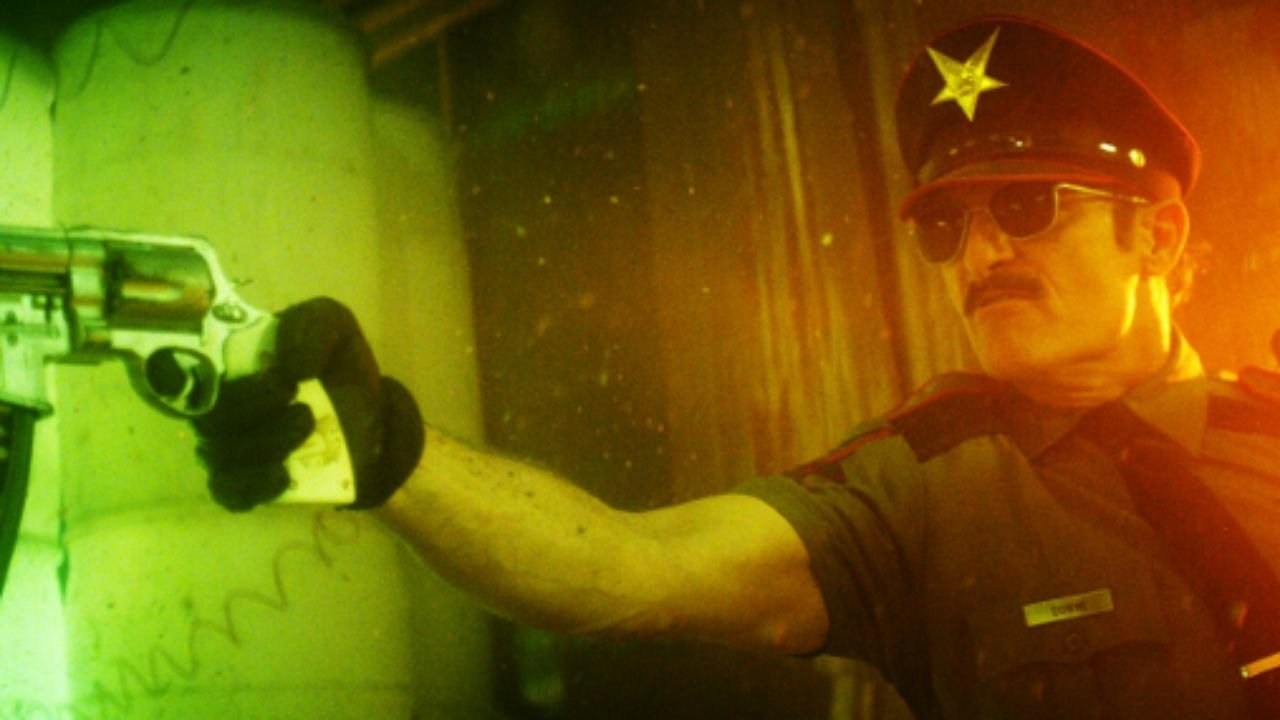 Foto de OFFICER DOWNE