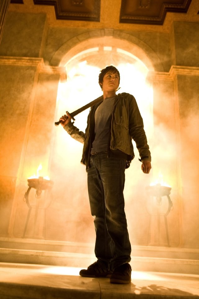 Poster de PERCY JACKSON Y EL LADRÓN DEL RAYO
