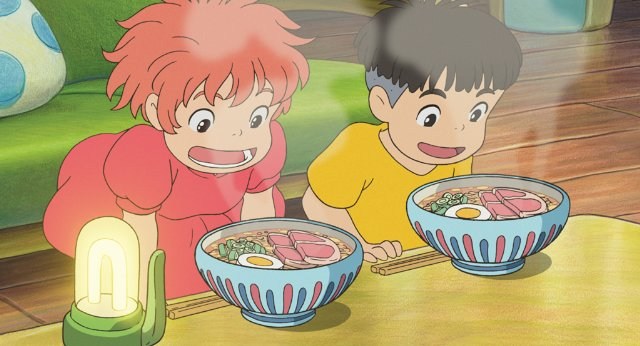 Foto de PONYO EN EL ACANTILADO