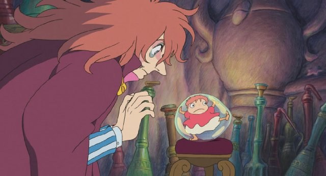Foto de PONYO EN EL ACANTILADO