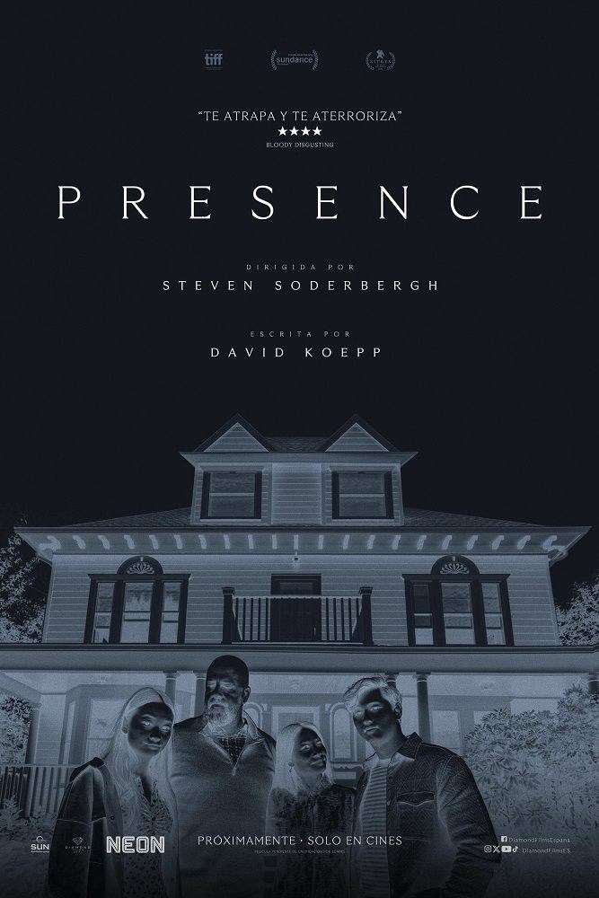 Poster de PRESENCE en español