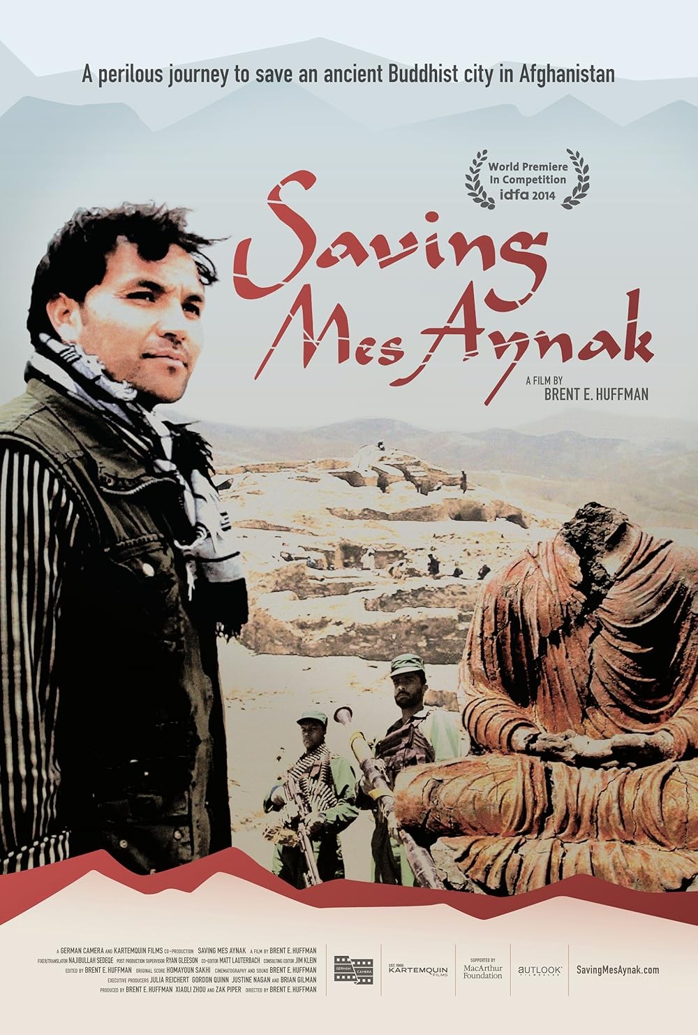 Poster de SAVING MES AYNAK