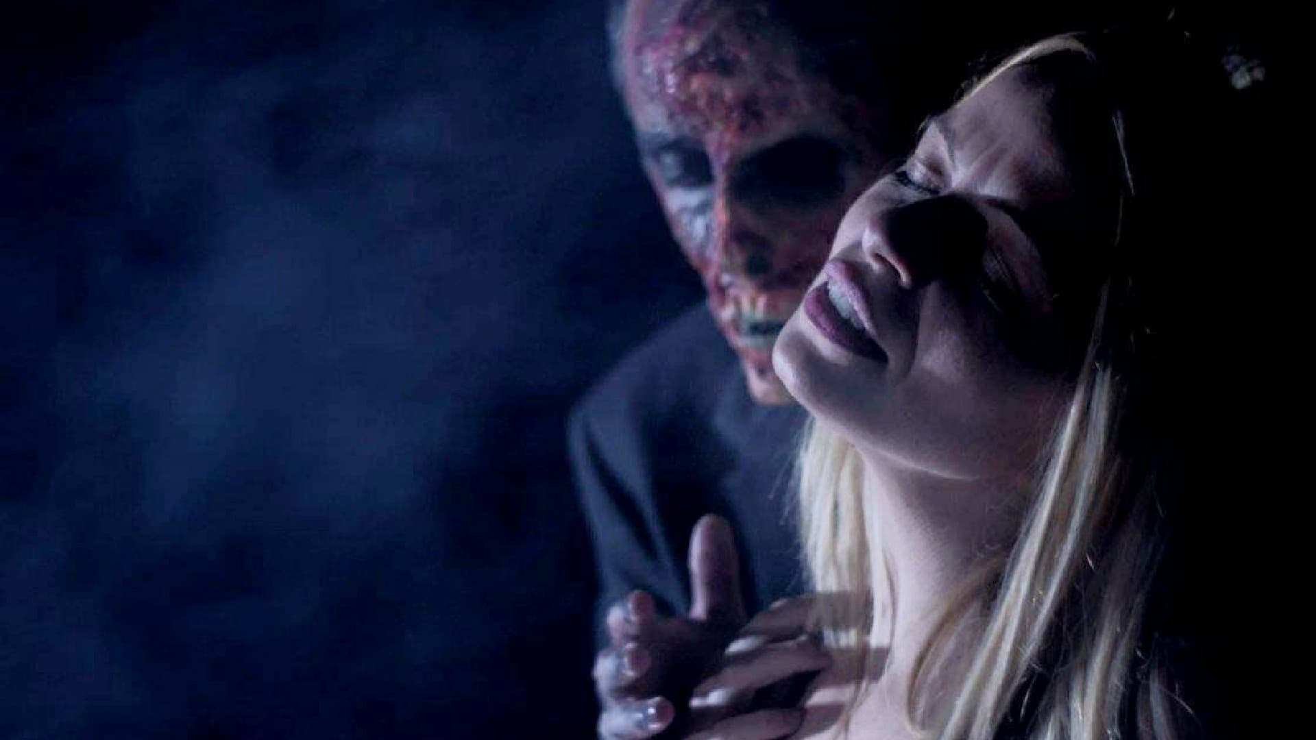 Foto de TETROMANIAC: CONFESSIONI DI UNA NECROFILA