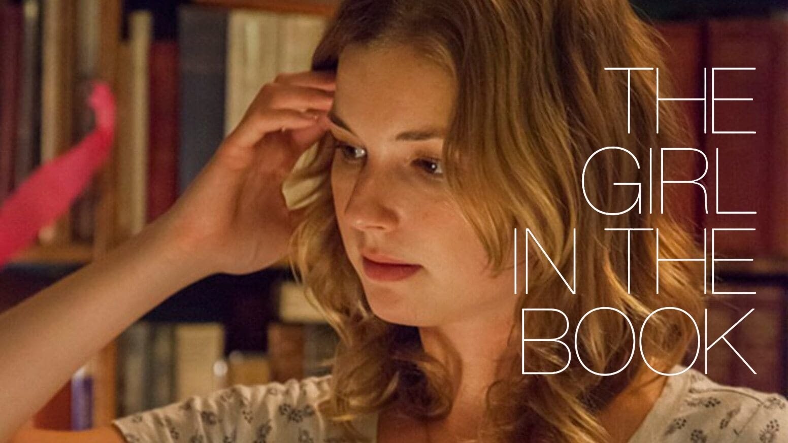 Foto de THE GIRL IN THE BOOK 
