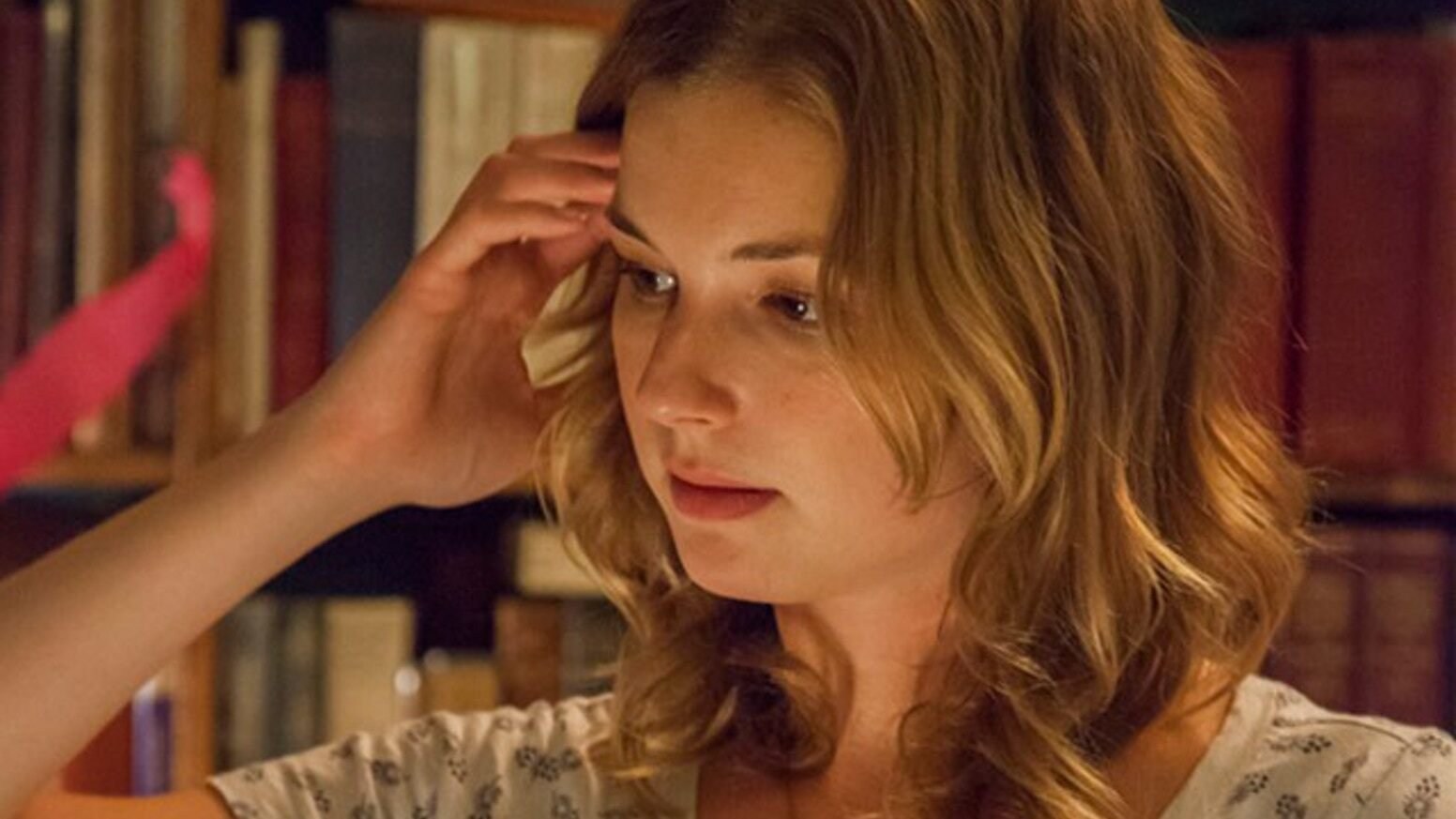 Foto de THE GIRL IN THE BOOK 