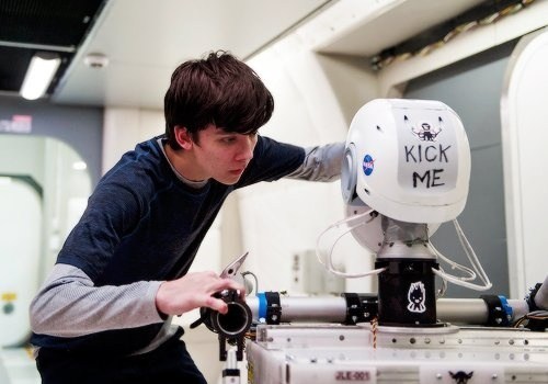 Foto de UN ESPACIO ENTRE NOSOTROS