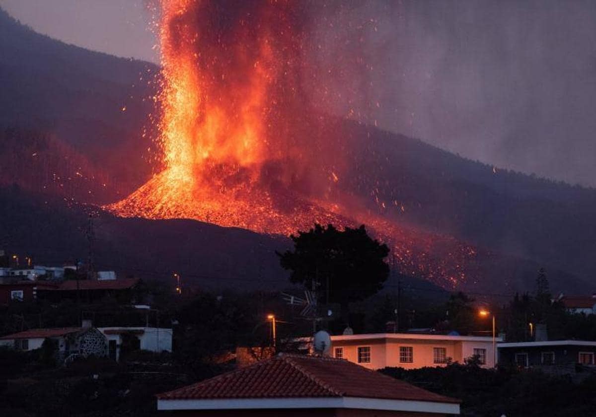 Foto de UN VOLCÁN HABITADO