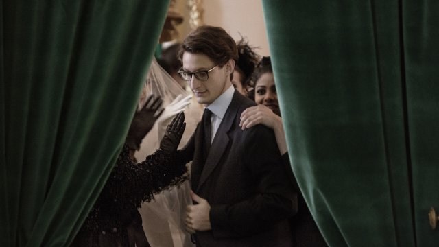 Foto de YVES SAINT LAURENT