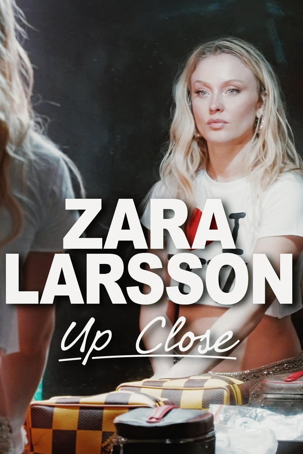 Poster de ZARA LARSSON - UP CLOSE en inglés