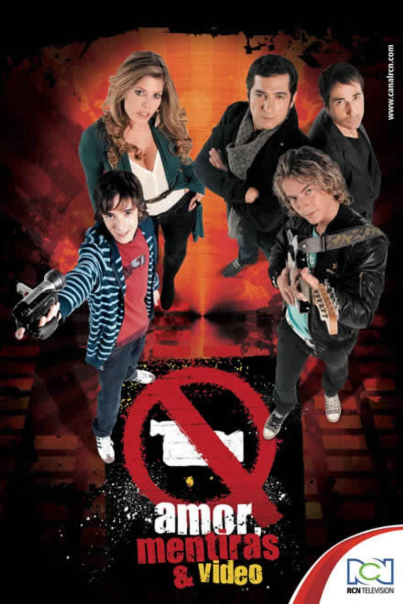 Poster  de Amor mentiras y video