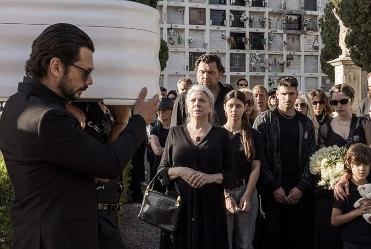 Foto de Two Graves