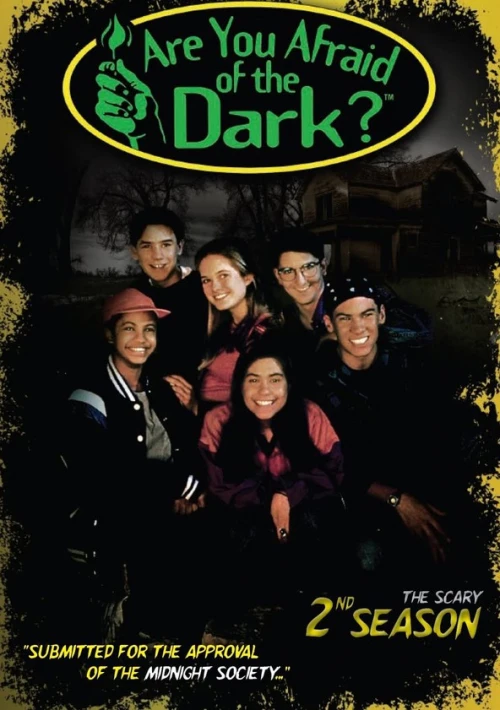 Poster  de la temporada 2 de El club de medianoche
