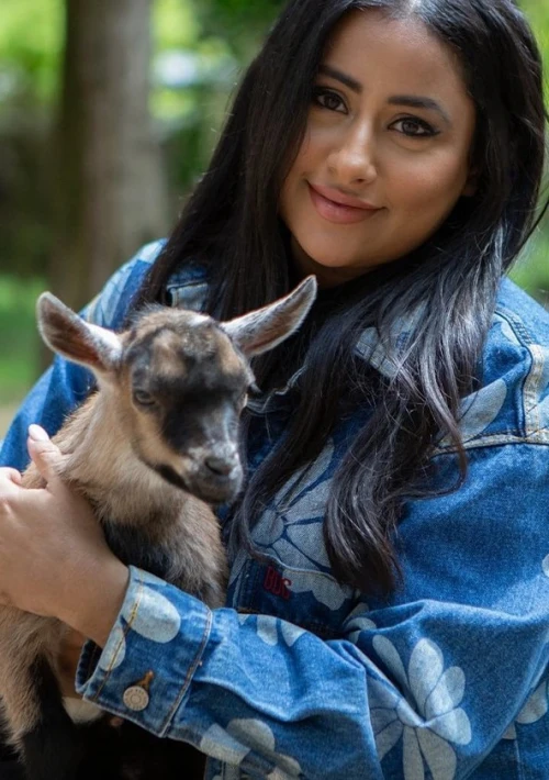 Poster  de la temporada 1 de Farming For Love