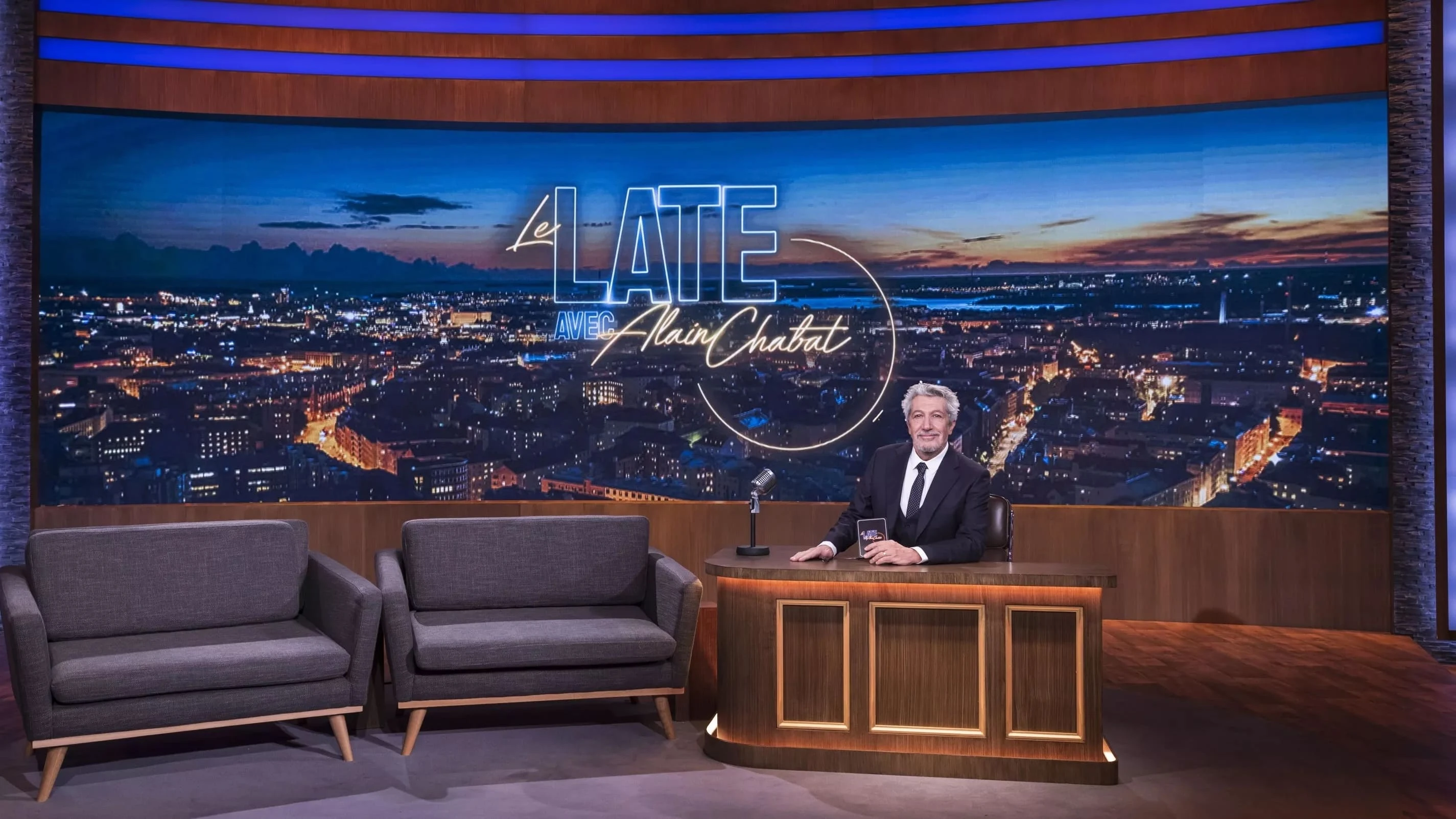 Foto de Le Late avec Alain Chabat