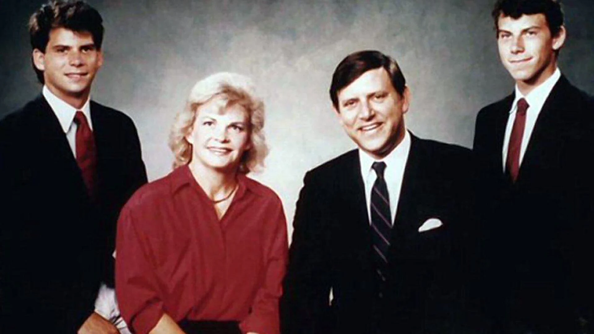 Foto de Monsters: The Lyle and Erik Menendez Story
