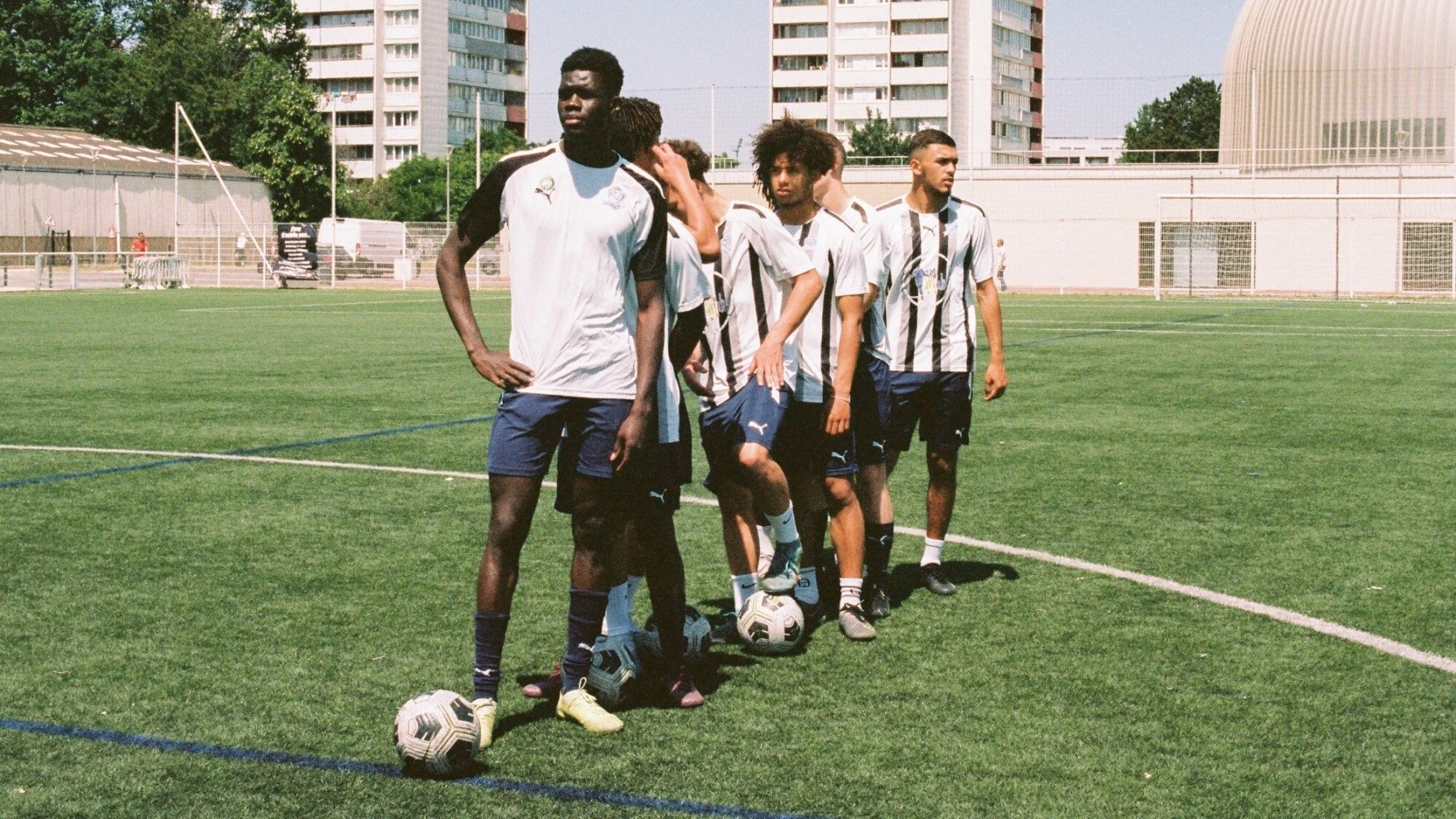 Foto de Now or Never: FC Montfermeil