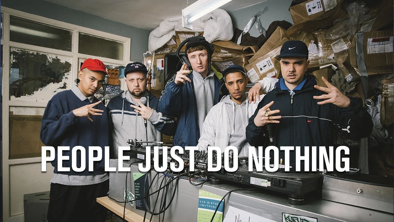 Foto de People Just Do Nothing