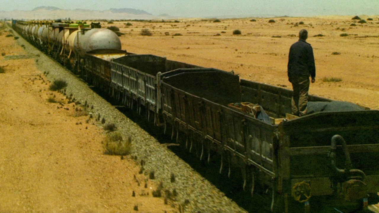 Foto de Slow Train Through Africa with Griff Rhys Jones