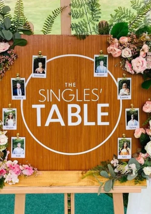 Poster  de la temporada 1 de The Singles Table