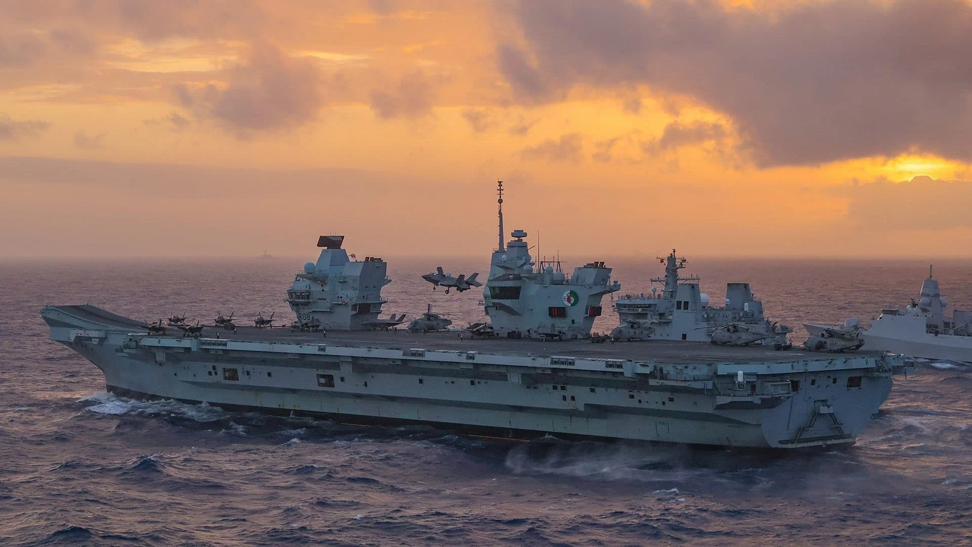 Foto de The Warship: Tour of Duty