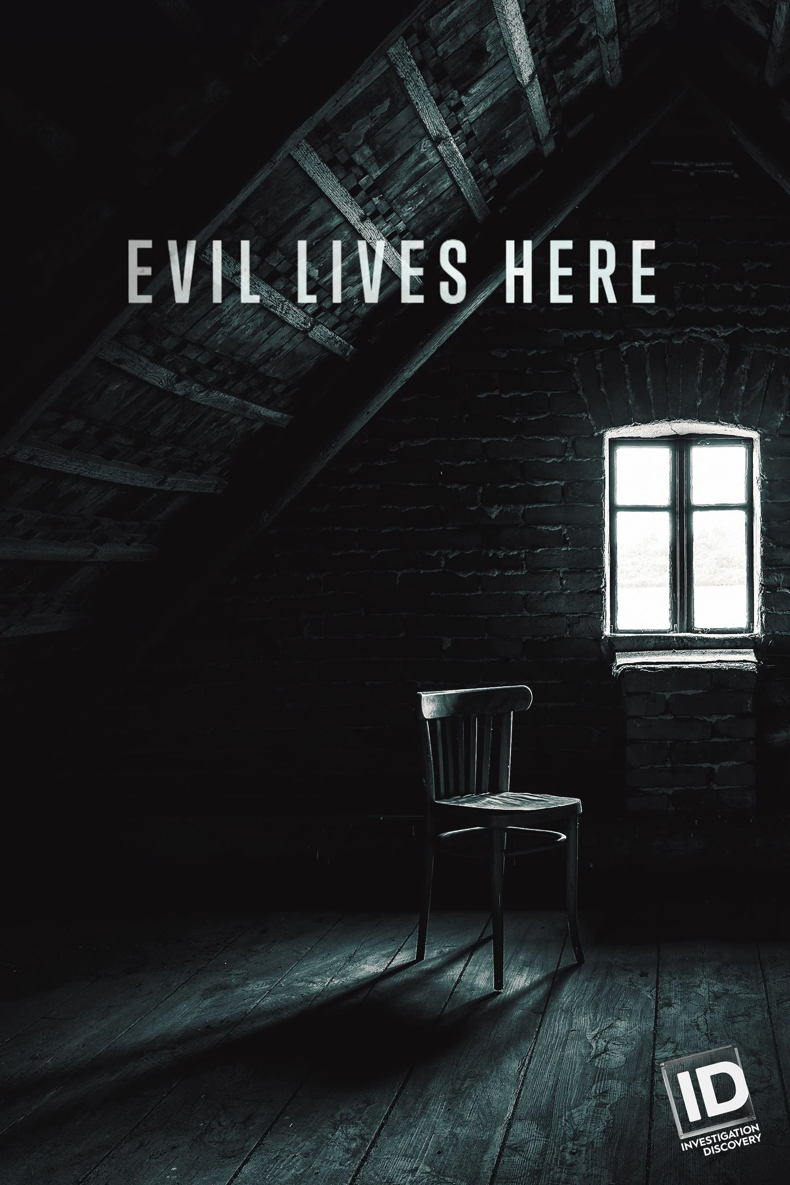 Poster  de Evil Lives Here en inglés