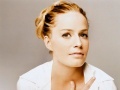 Elisabeth Shue