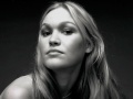 Julia Stiles