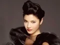 Kelly Hu