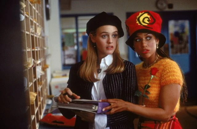 Clueless (Fuera de onda)