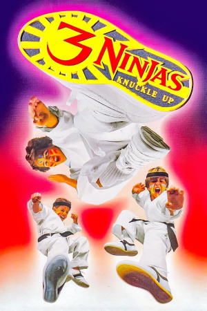 Tres ninjas peleones