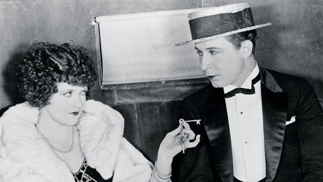 Película peliculas2/45865/fondo_640.jpg