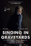 Película Singing in Graveyards