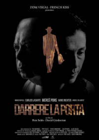 Tras la puerta