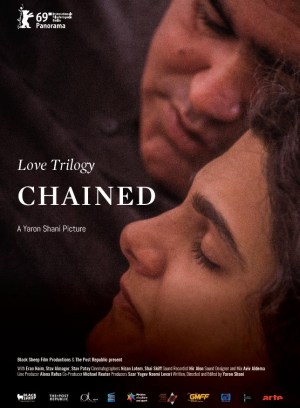 Love Trilogy: encadenado