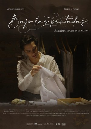 Bajo las puntadas