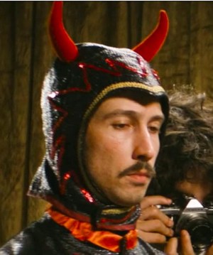 Editor Contra