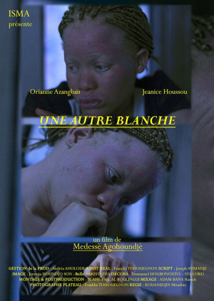 Une autre blanche