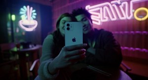 Apple x MegaFon - Daily Night
