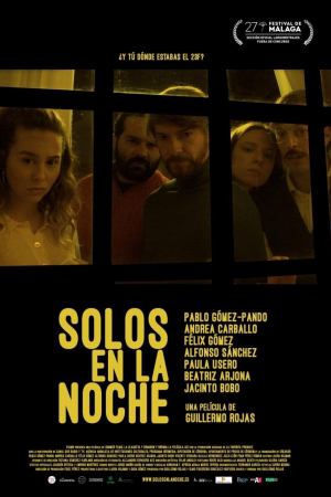 Solos en la noche Solos en la noche