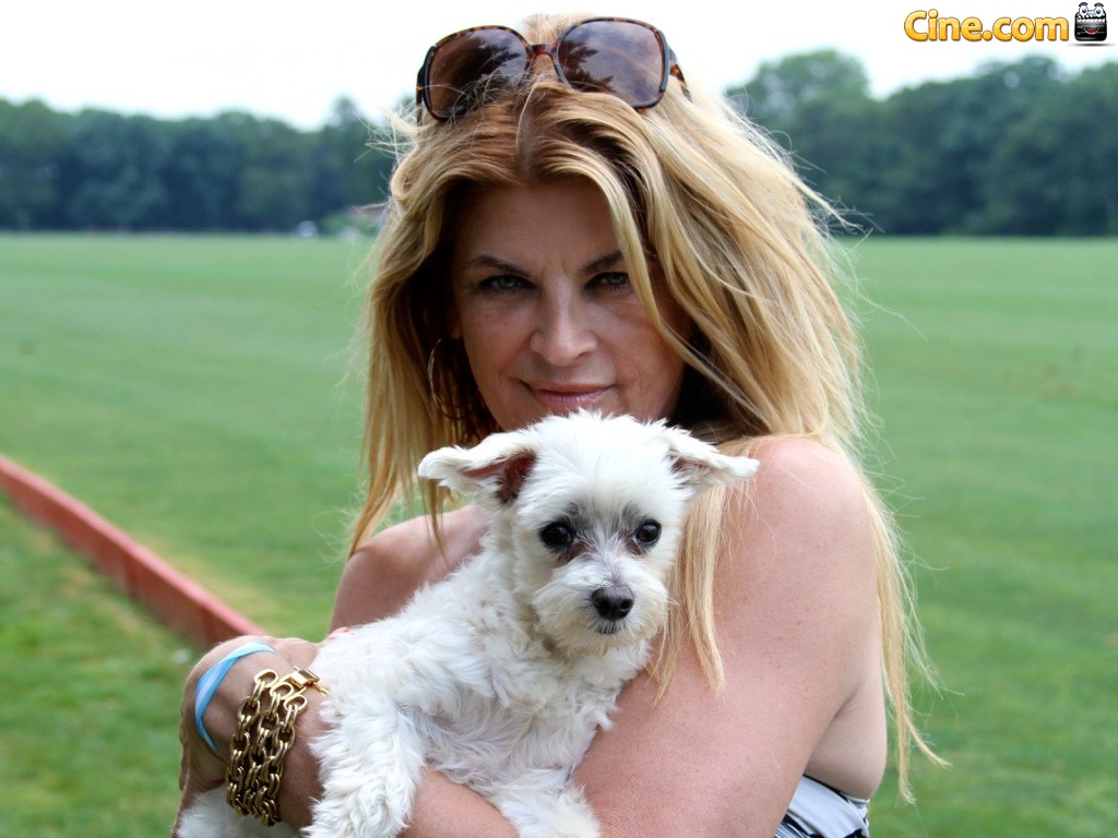 Fondo de pantalla de Kirstie Alley